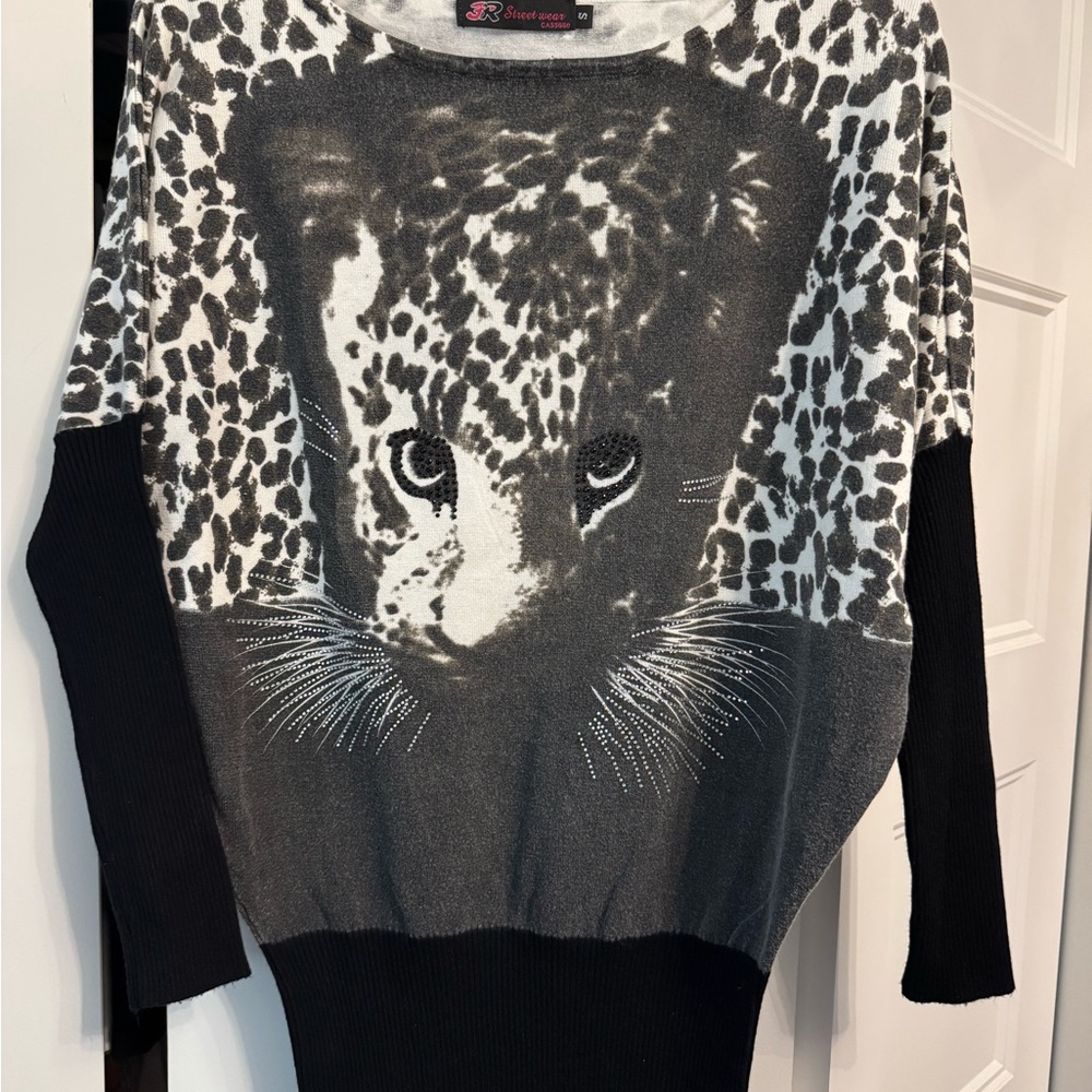 Sweet Romeo Black and White Crew Neck Sweater